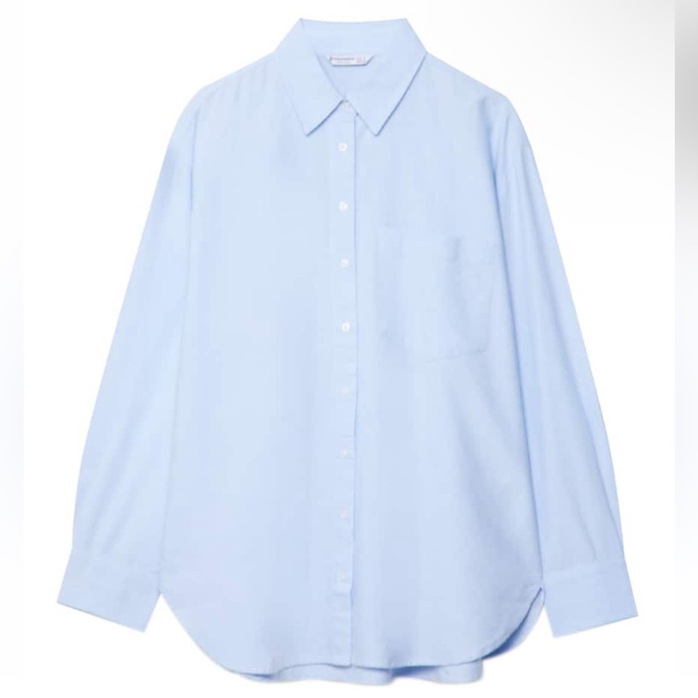 🩵Light Blue Shirt.